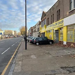  Apartment Cozy 1 Bed Flat In Canning Town United Kingdom