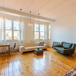 Apartment Eclectic Near Galata Tower In Beyoglu