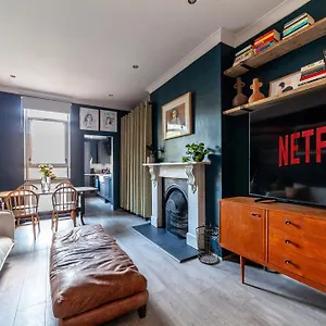  Apartment Arte - 2 Bed Luxurious Flat, Garden, 5min Dalston St., Parking Available, Serviced - Up To 5 Ppl United Kingdom